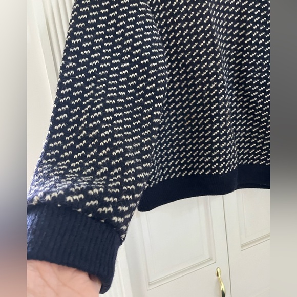 L.L BEAN Men’s Sweater size L wool blend navy and cream Vintage made in Norway - Picture 3 of 8